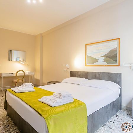 Piccinni Guesthouse By Apulia Accommodation Bari Ngoại thất bức ảnh